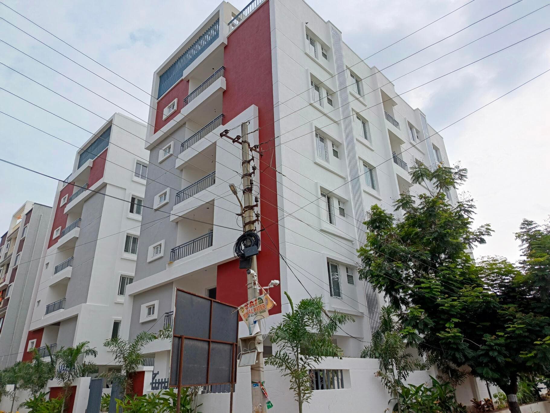 Makuta Geetha Serene